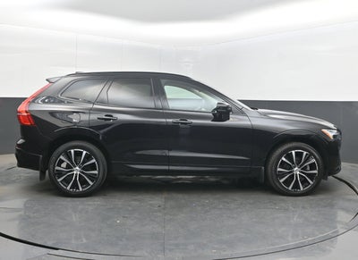 2023 Volvo XC60 B5 Plus Dark Theme
