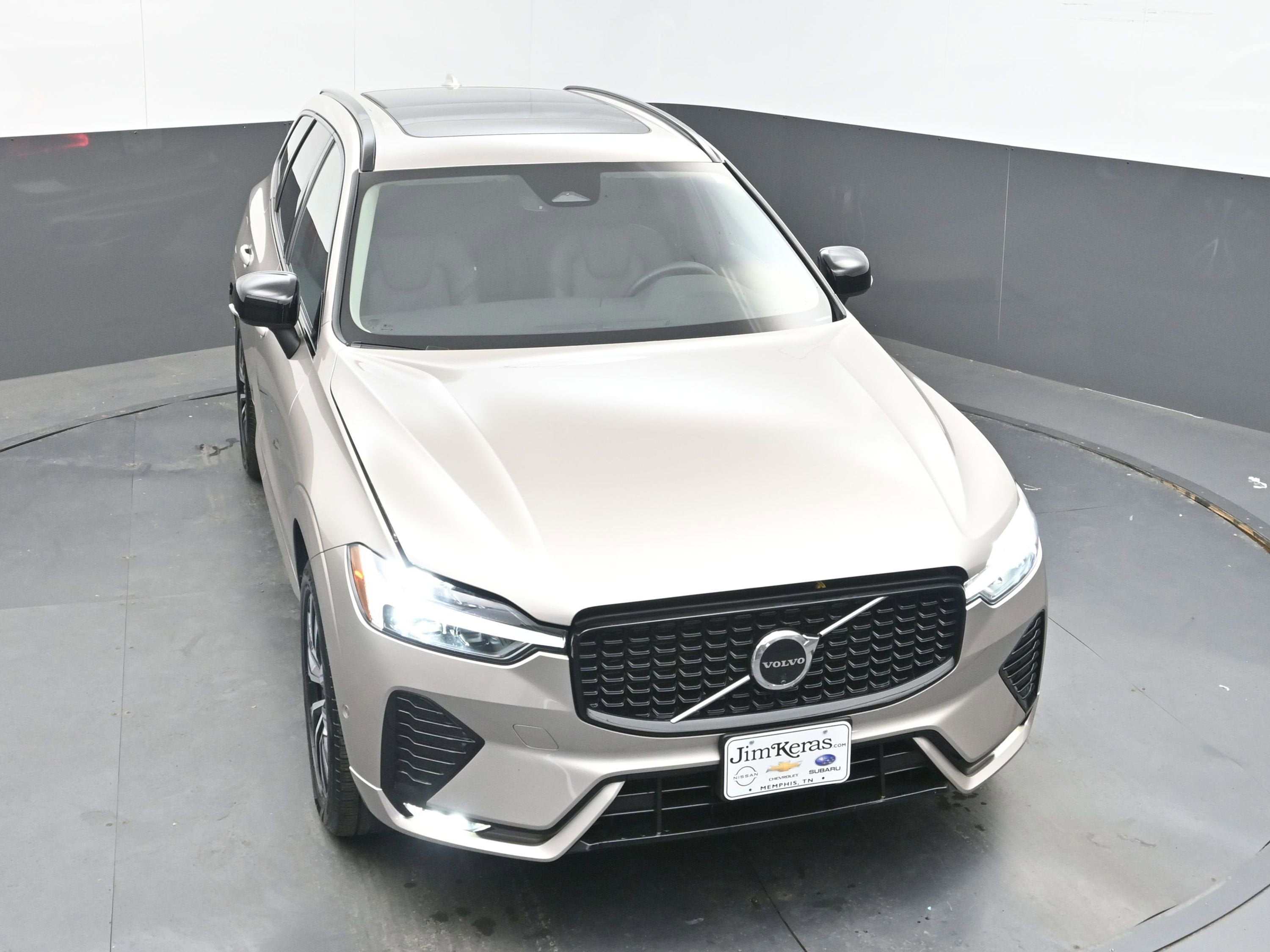 2025 Volvo XC60 B5 Plus