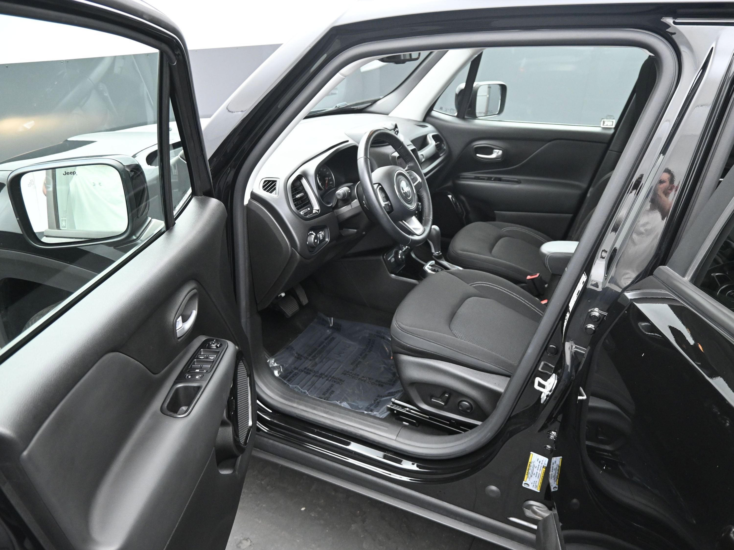 2023 Jeep Renegade Altitude 4x4