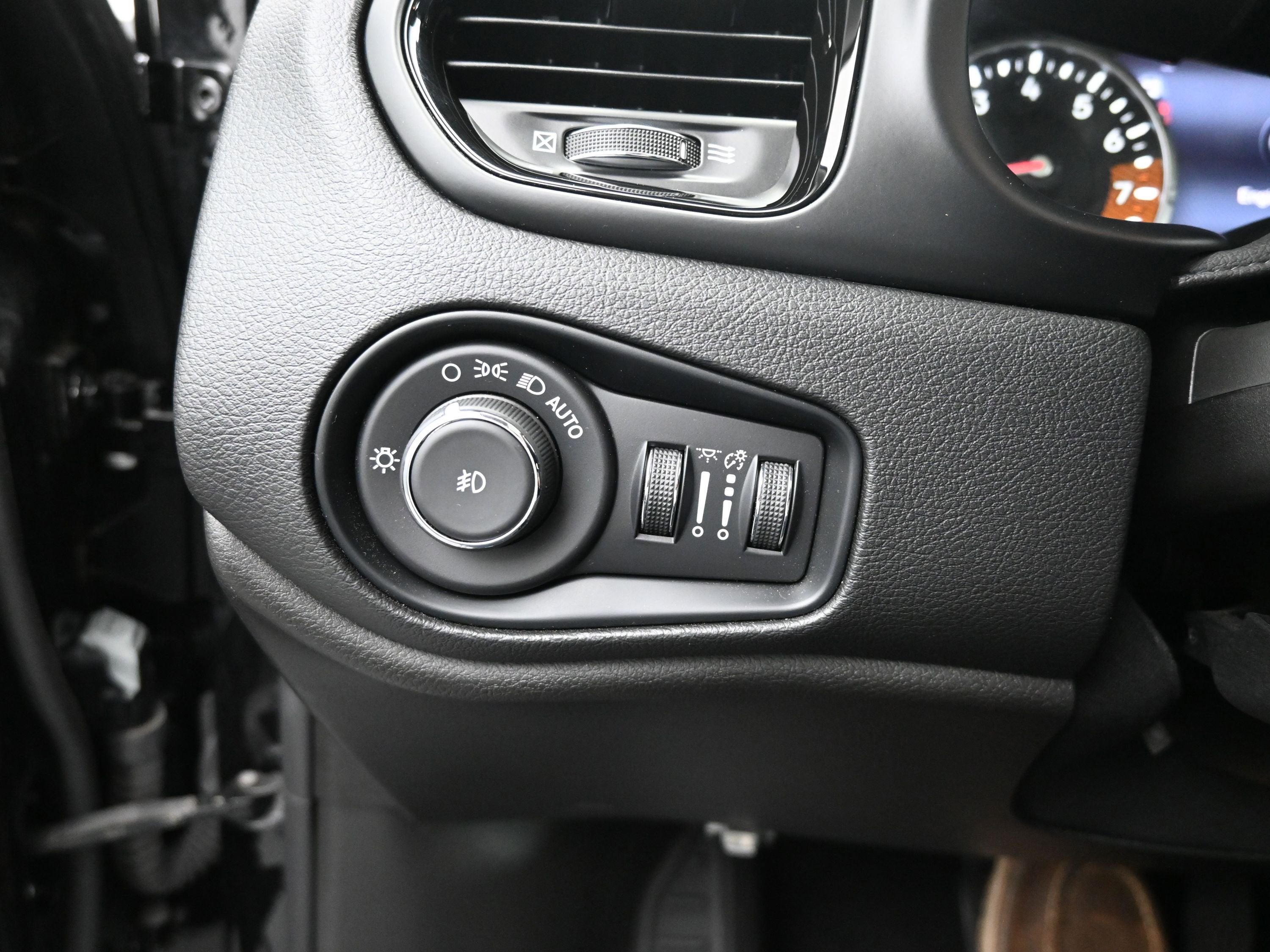 2023 Jeep Renegade Altitude 4x4