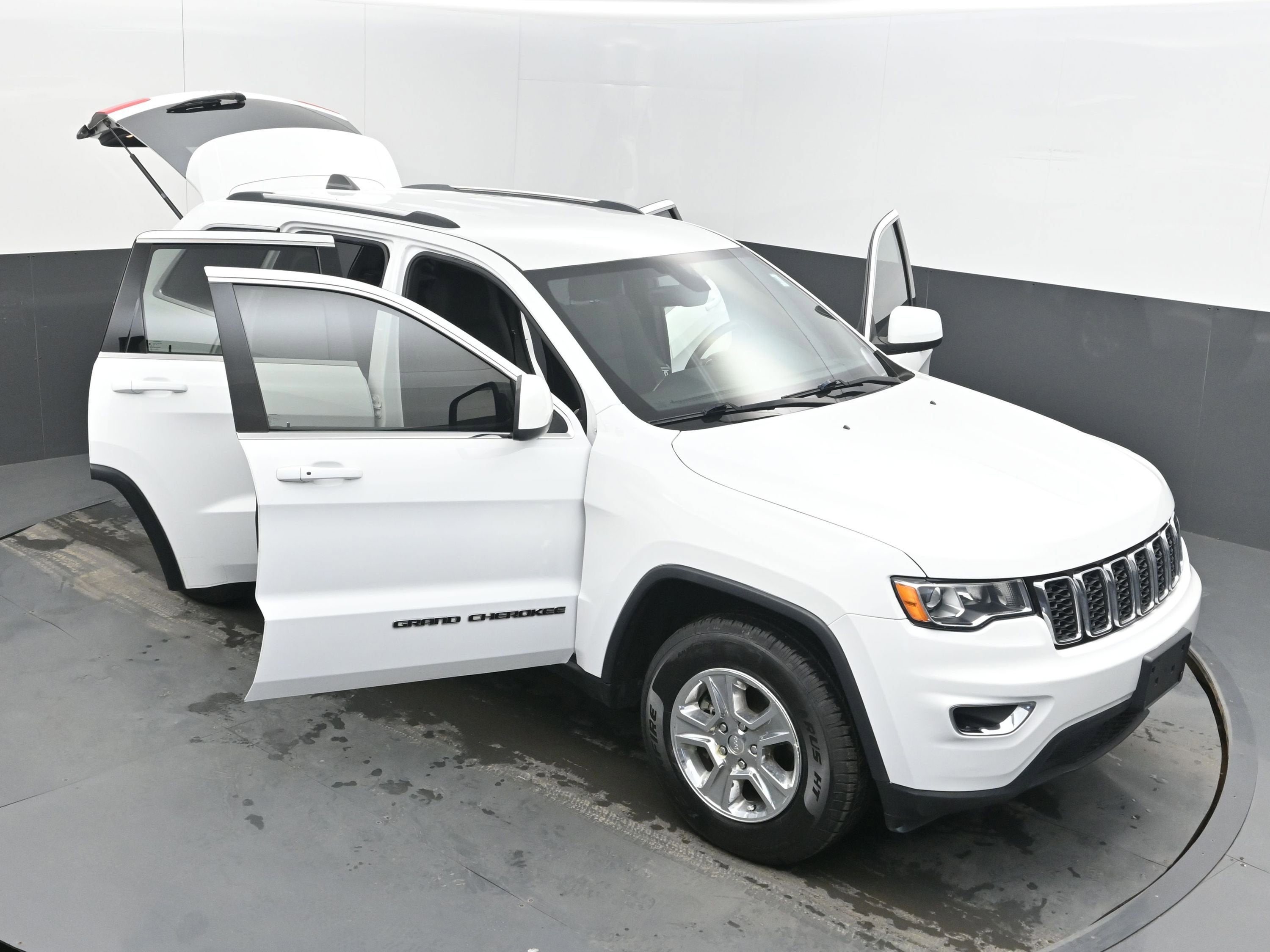 2017 Jeep Grand Cherokee Laredo