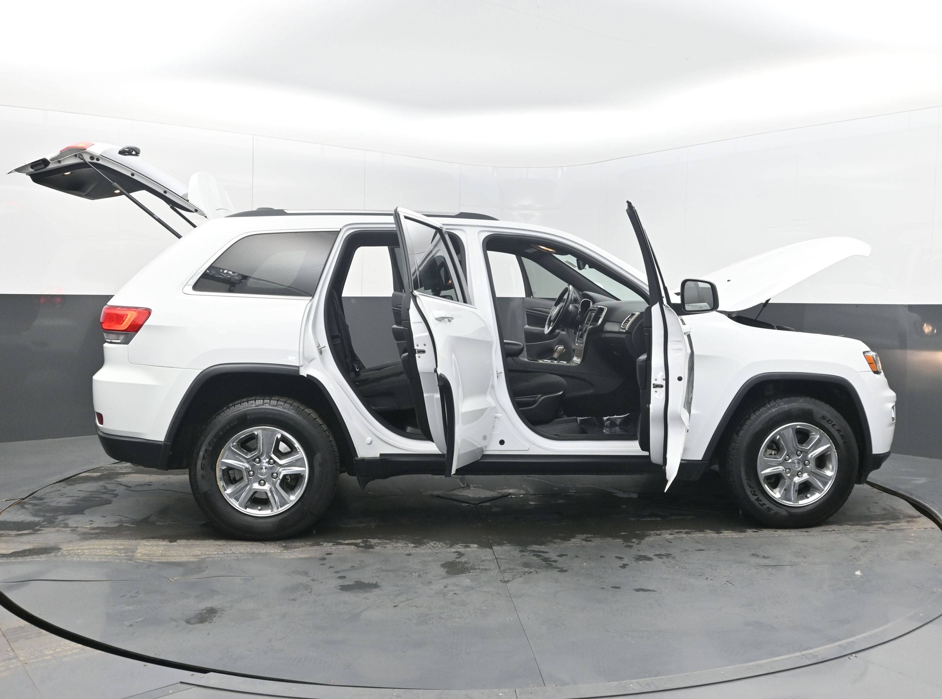 2017 Jeep Grand Cherokee Laredo