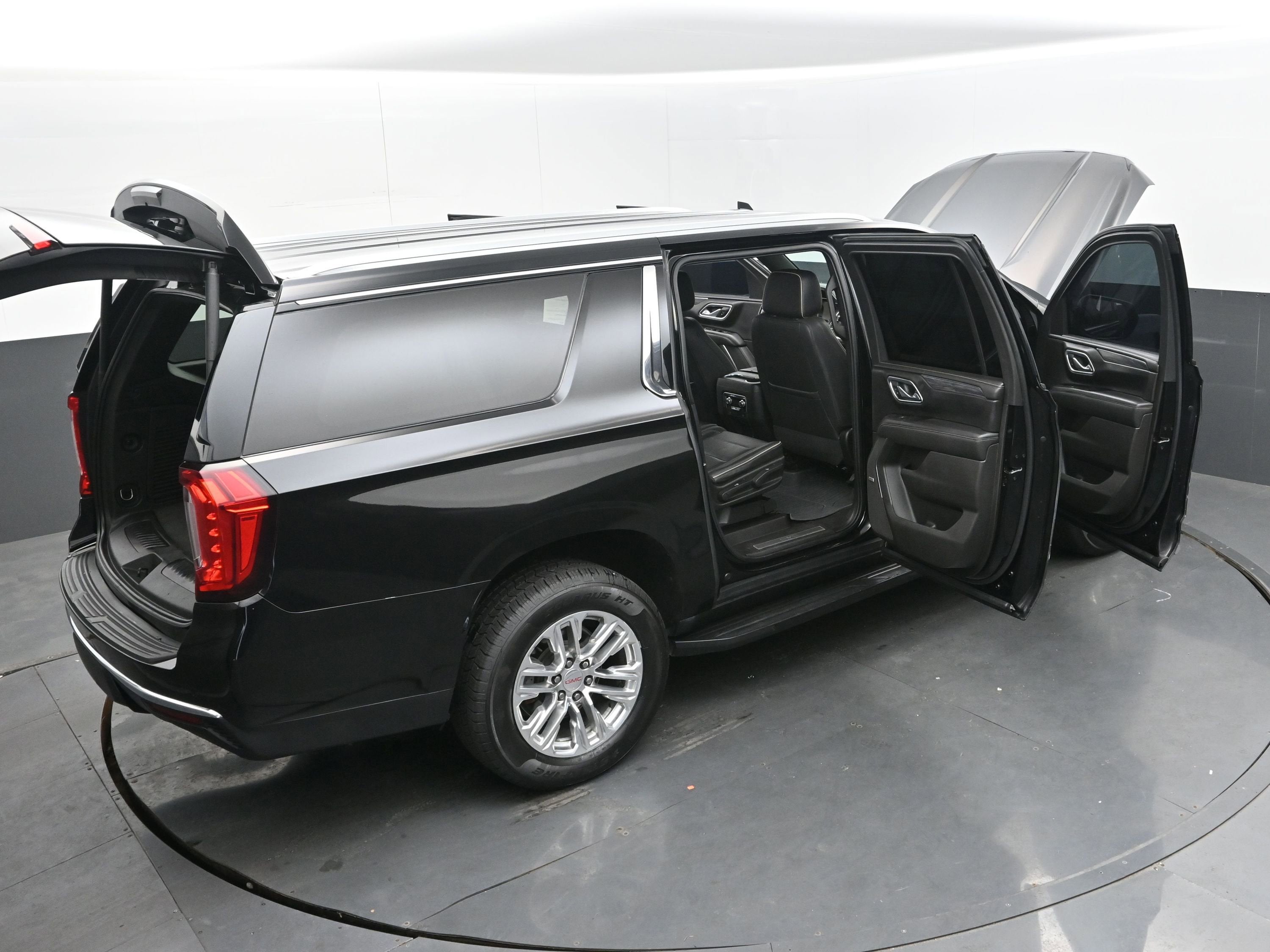 2021 GMC Yukon XL SLT