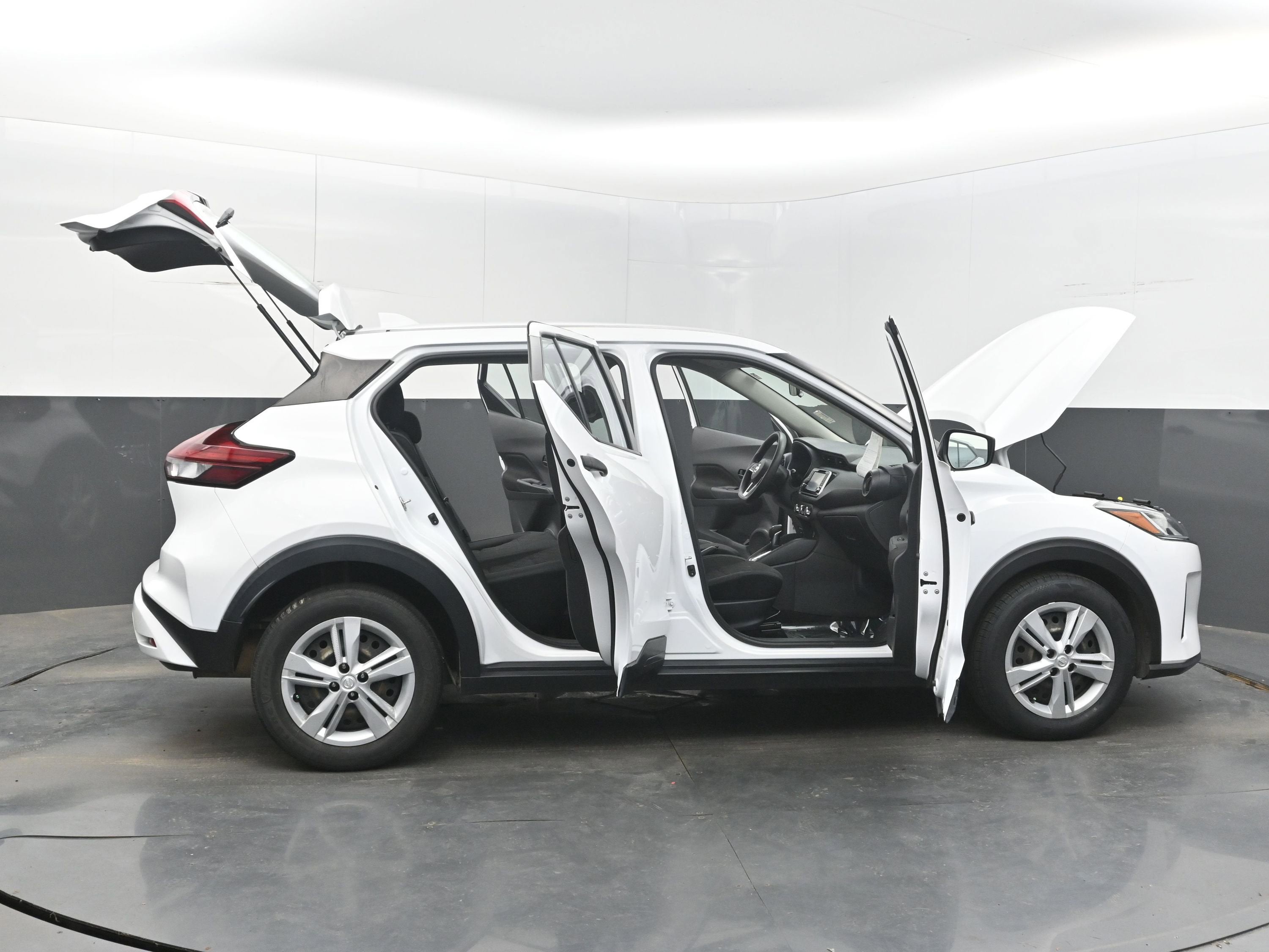 2021 Nissan Kicks S