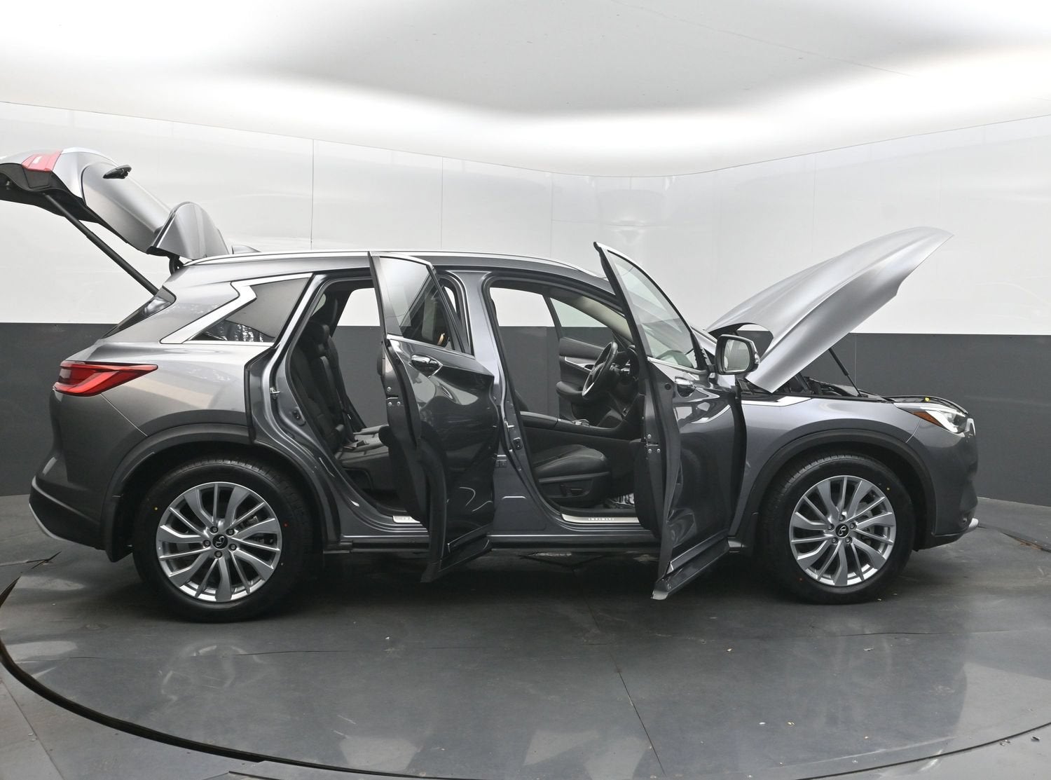 2023 INFINITI QX50 LUXE