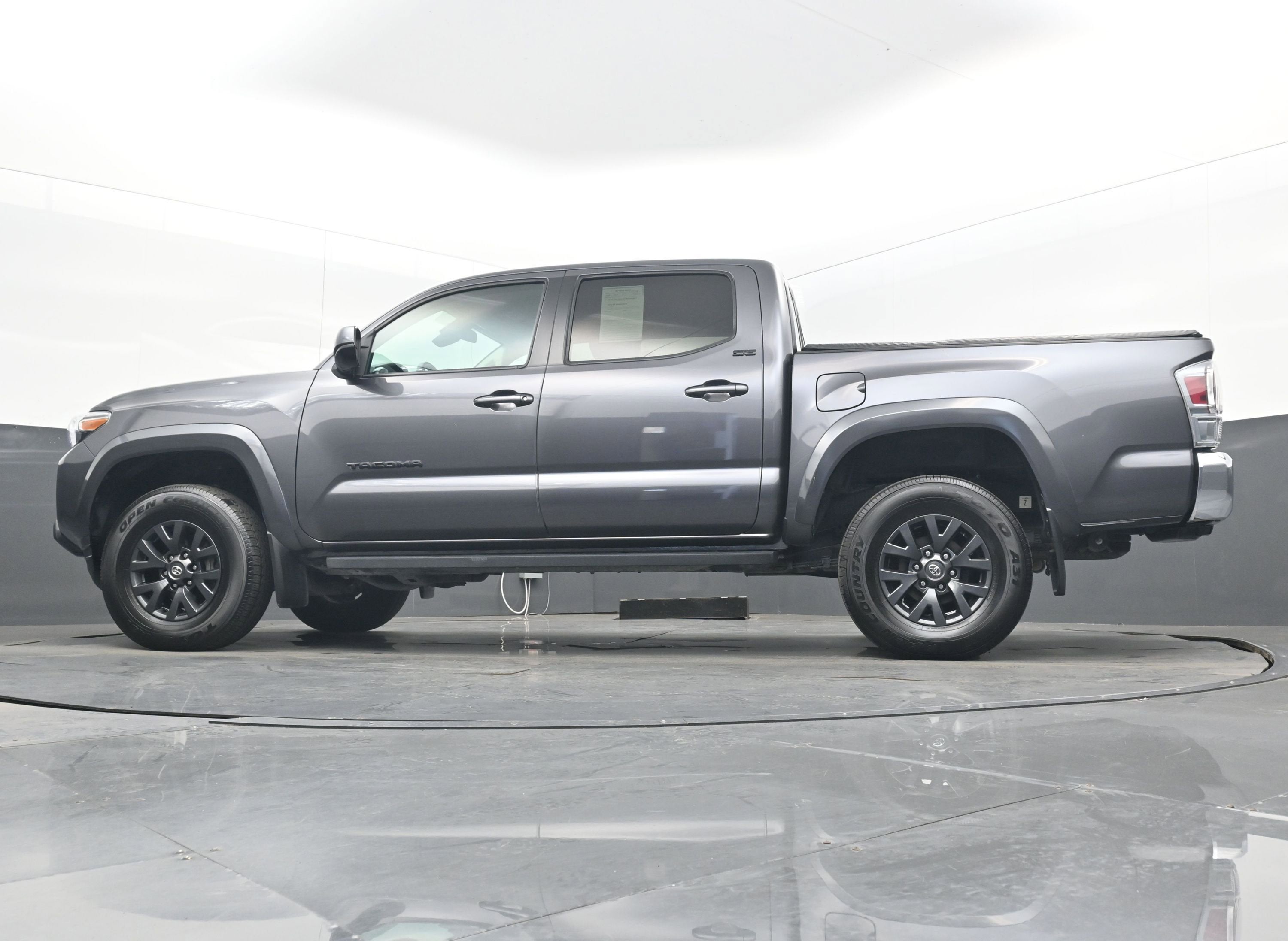 2022 Toyota Tacoma 2WD SR5