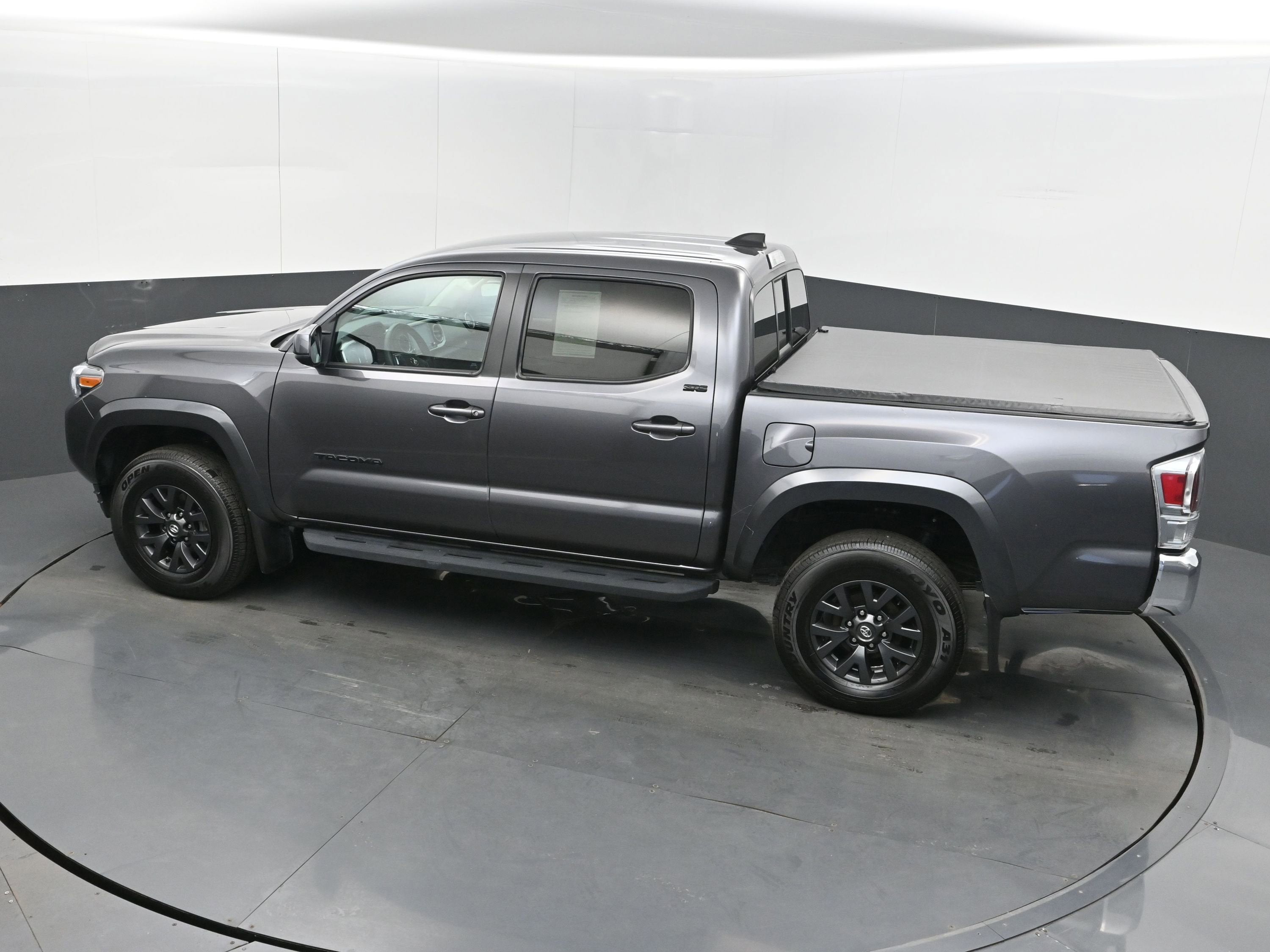 2022 Toyota Tacoma 2WD SR5