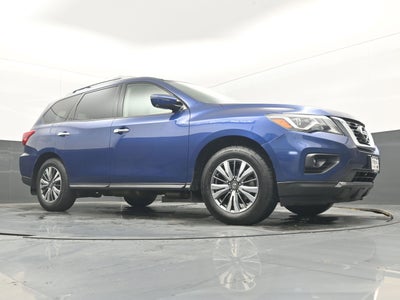 2018 Nissan Pathfinder SL