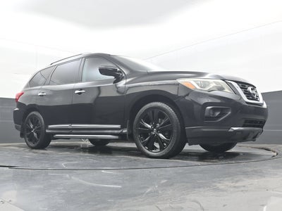 2017 Nissan Pathfinder Platinum