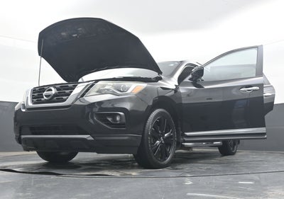 2017 Nissan Pathfinder Platinum