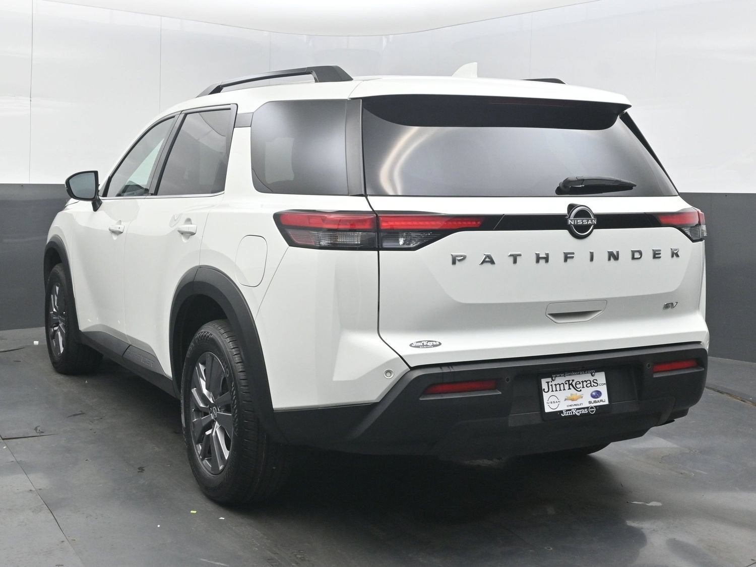 2024 Nissan Pathfinder SV