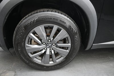 2023 Nissan Pathfinder SV