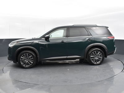 2022 Nissan Pathfinder SL
