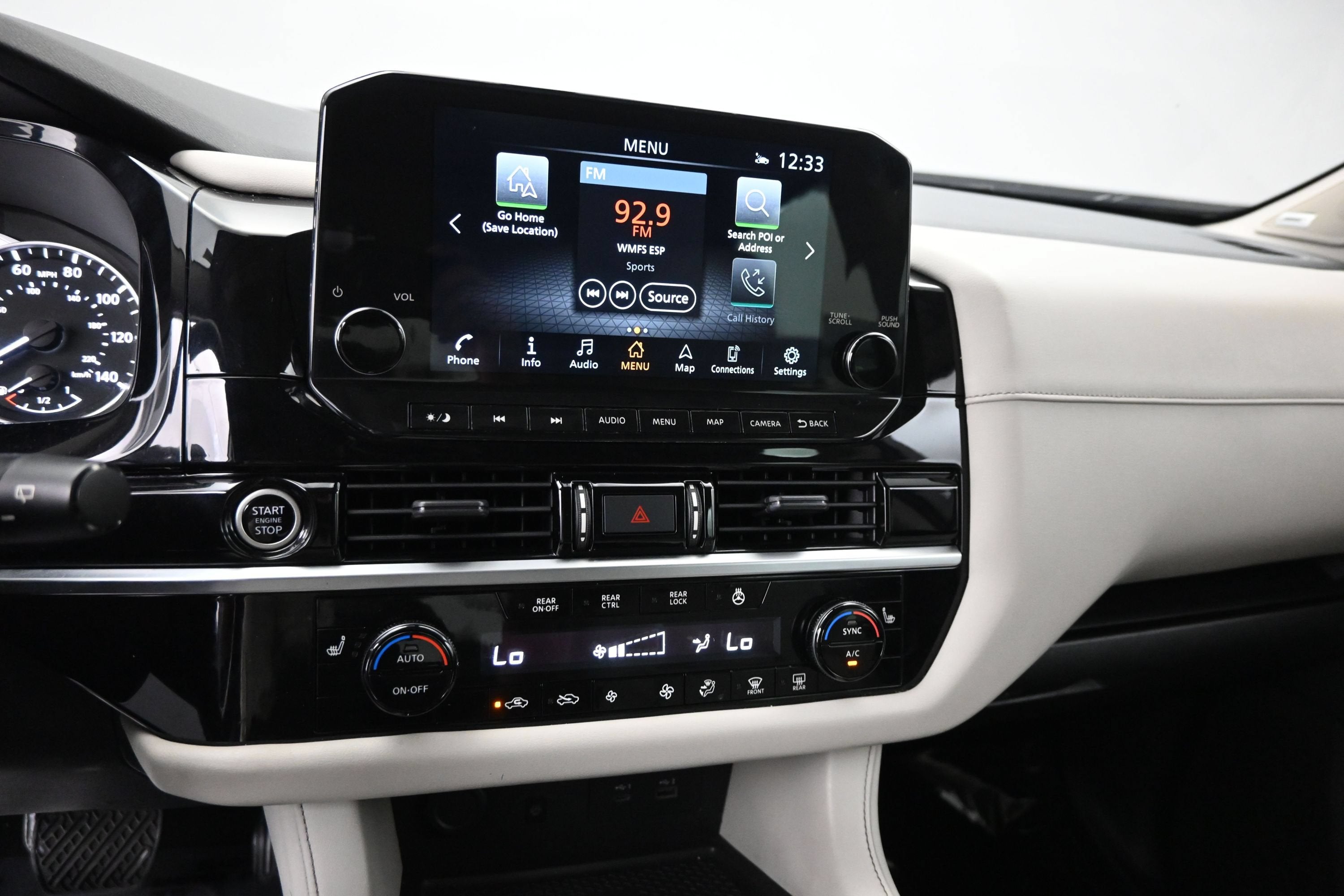 2022 Nissan Pathfinder SL