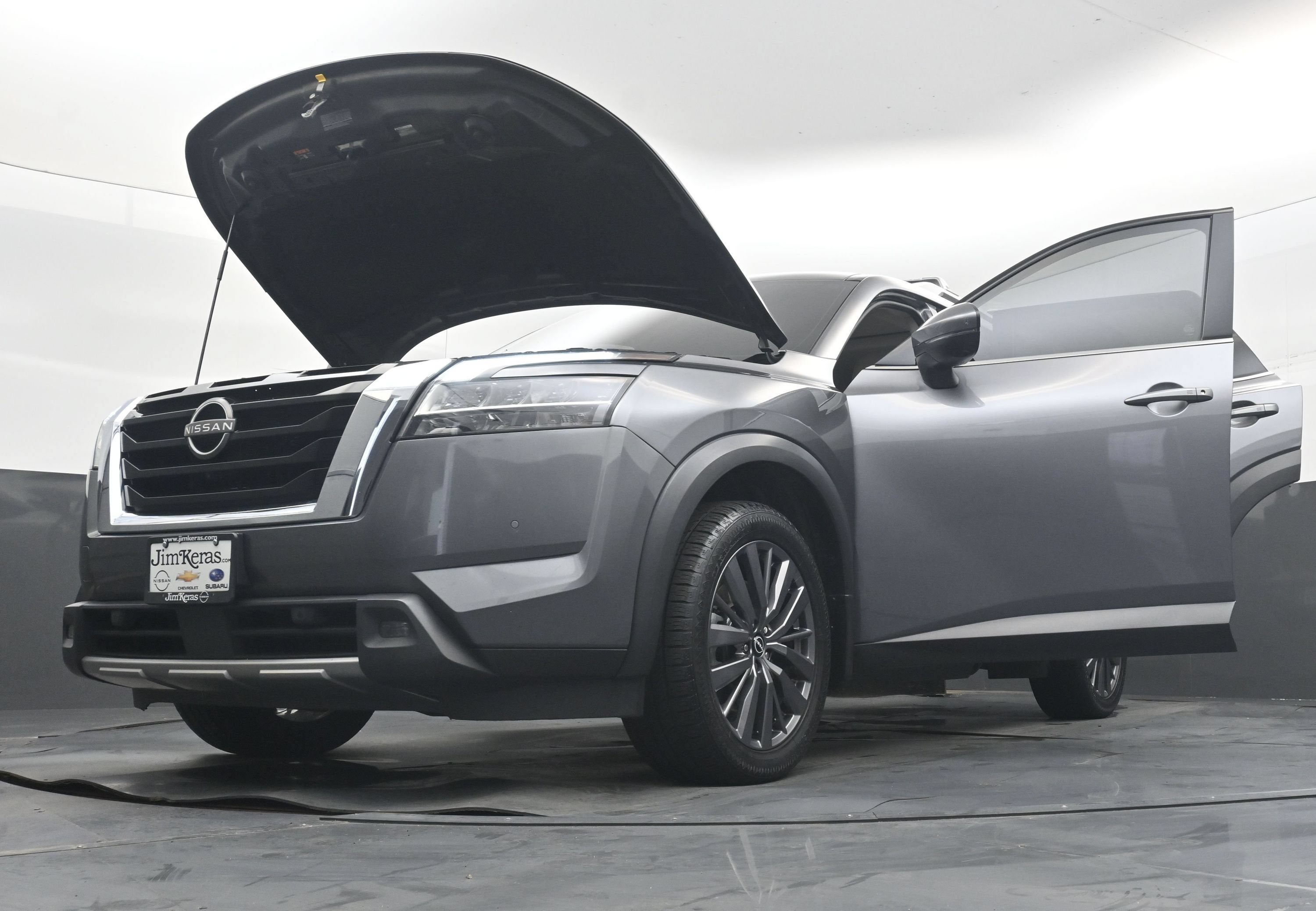 2022 Nissan Pathfinder SL