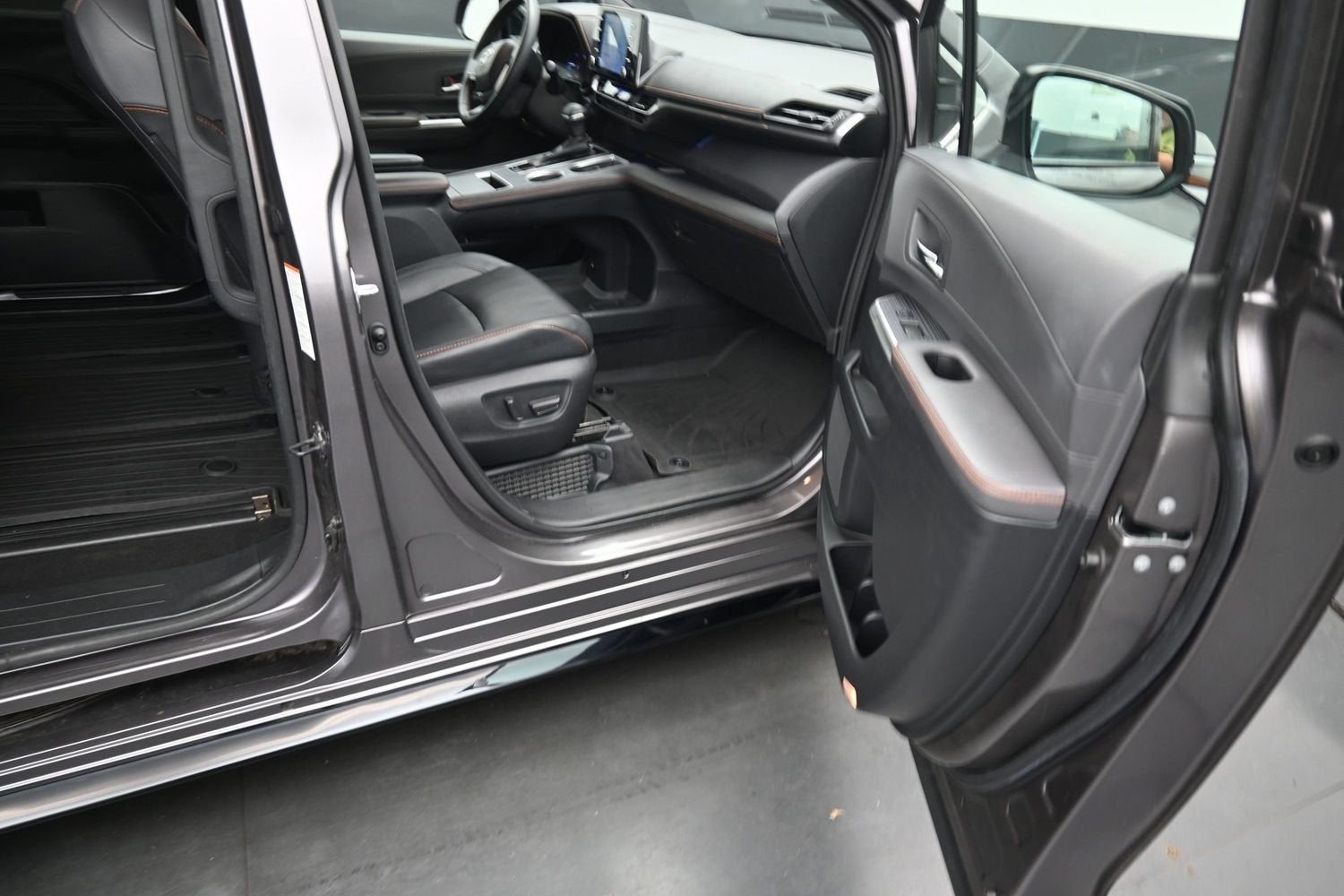 2022 Toyota Sienna XSE