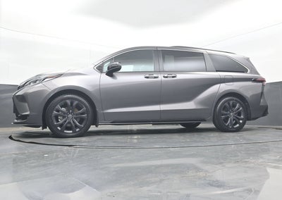 2022 Toyota Sienna XSE
