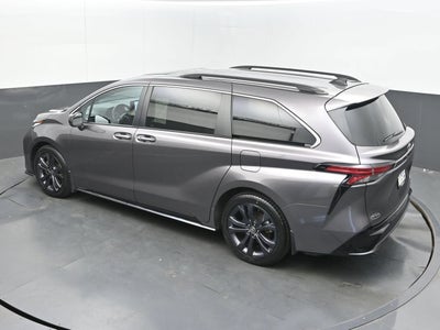 2022 Toyota Sienna XSE