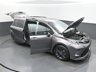2022 Toyota Sienna XSE