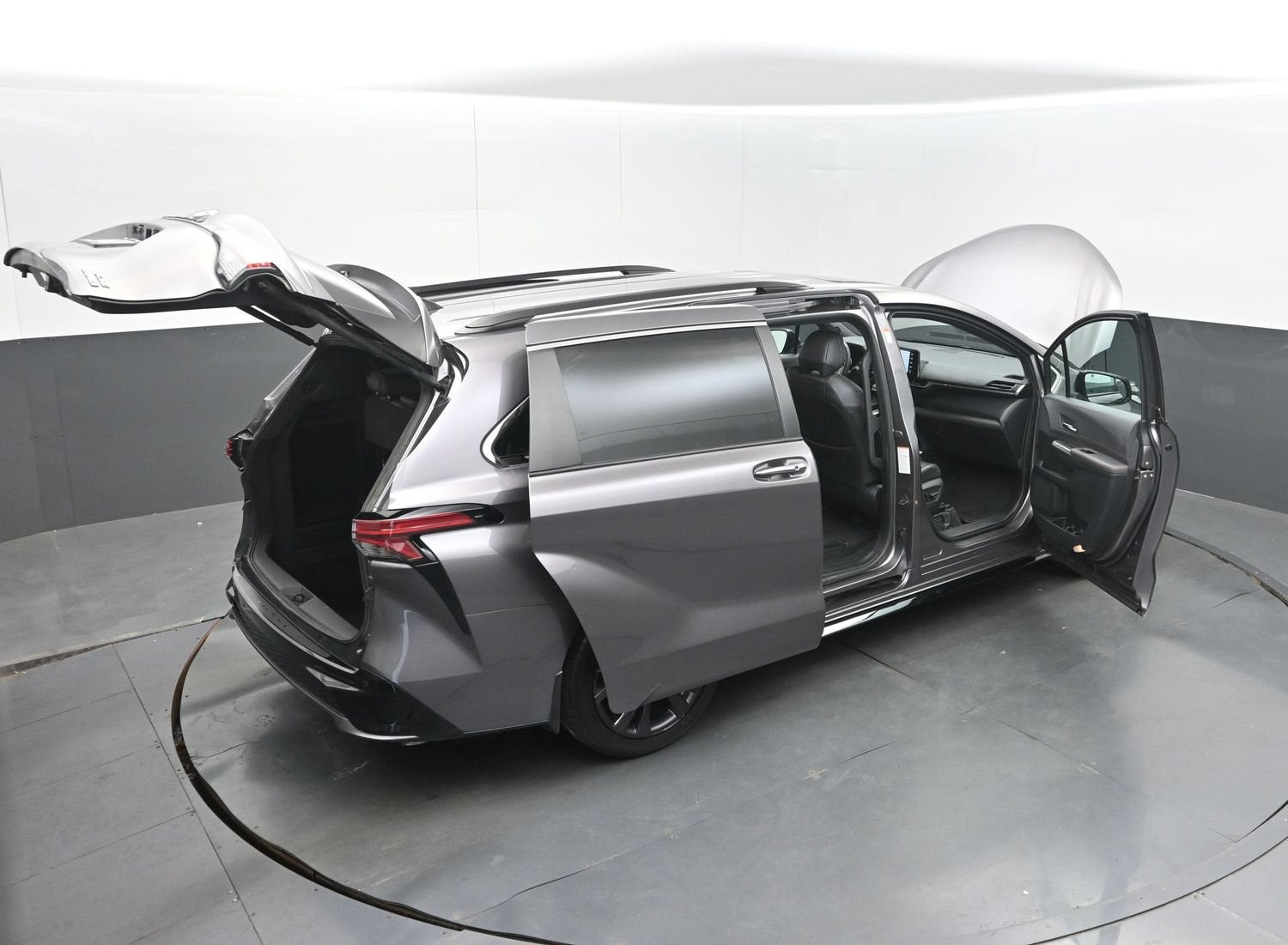 2022 Toyota Sienna XSE