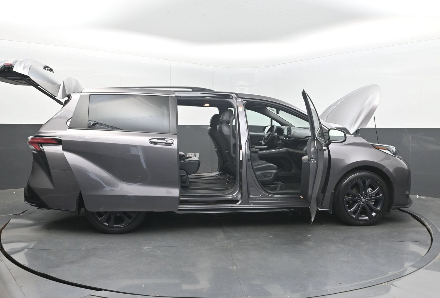 2022 Toyota Sienna XSE