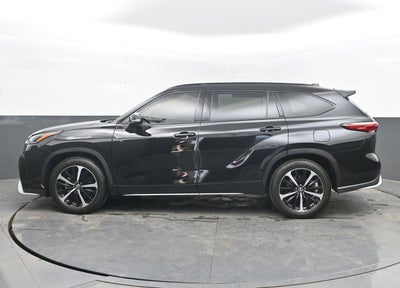 2022 Toyota Highlander XSE