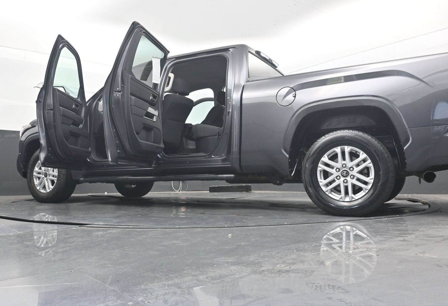 2022 Toyota Tundra 2WD SR5