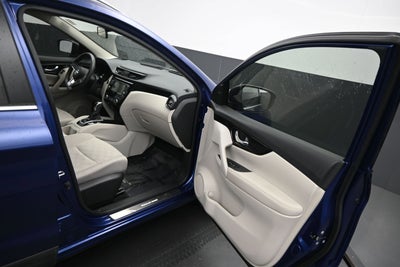 2020 Nissan Rogue Sport SV