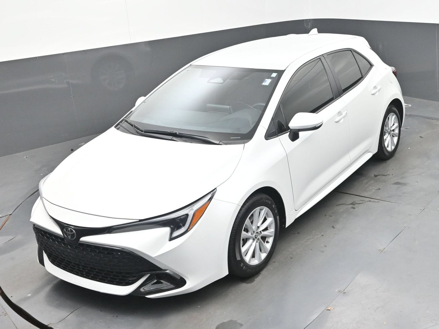 2025 Toyota Corolla Hatchback SE