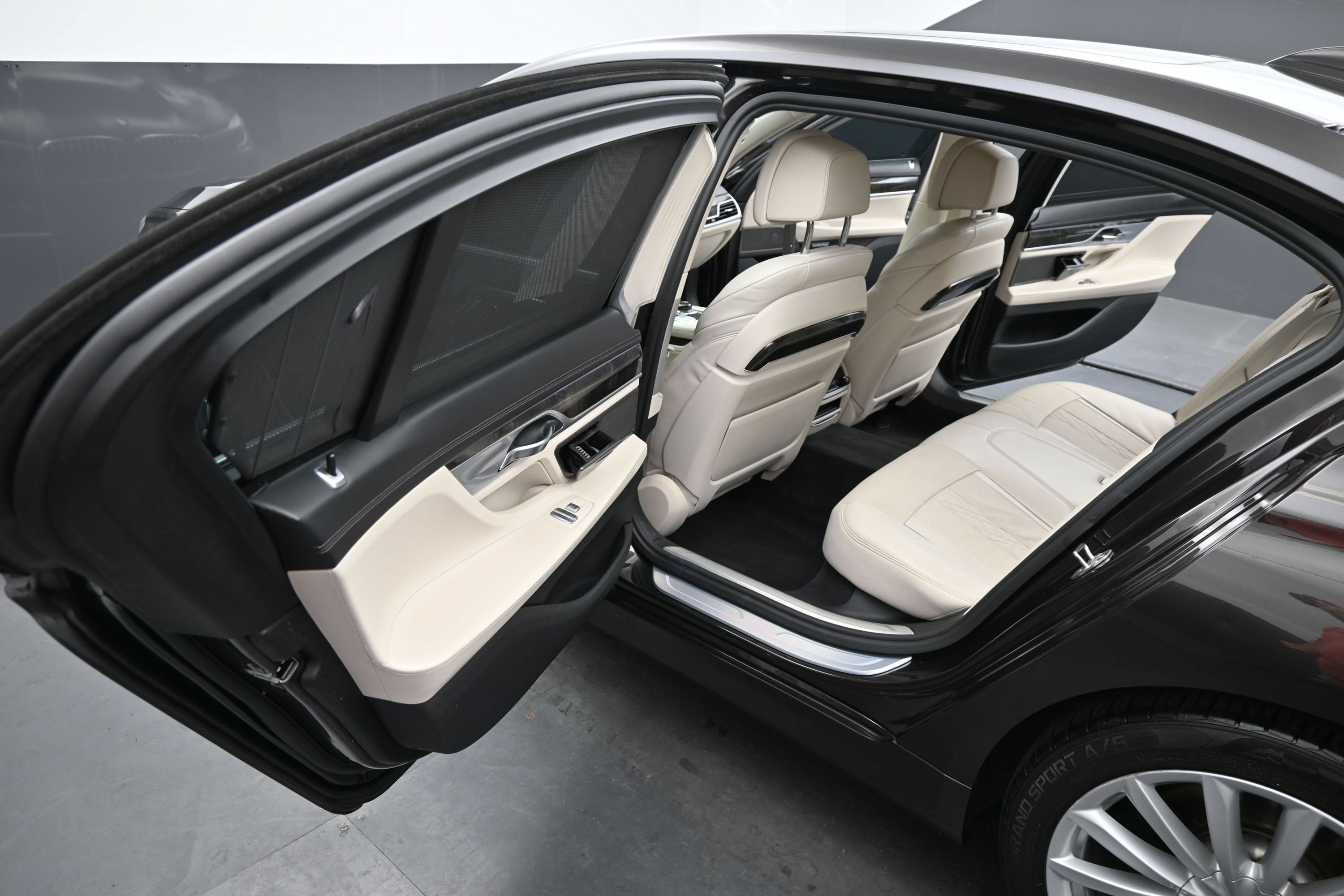 2017 BMW 7 Series 740i xDrive