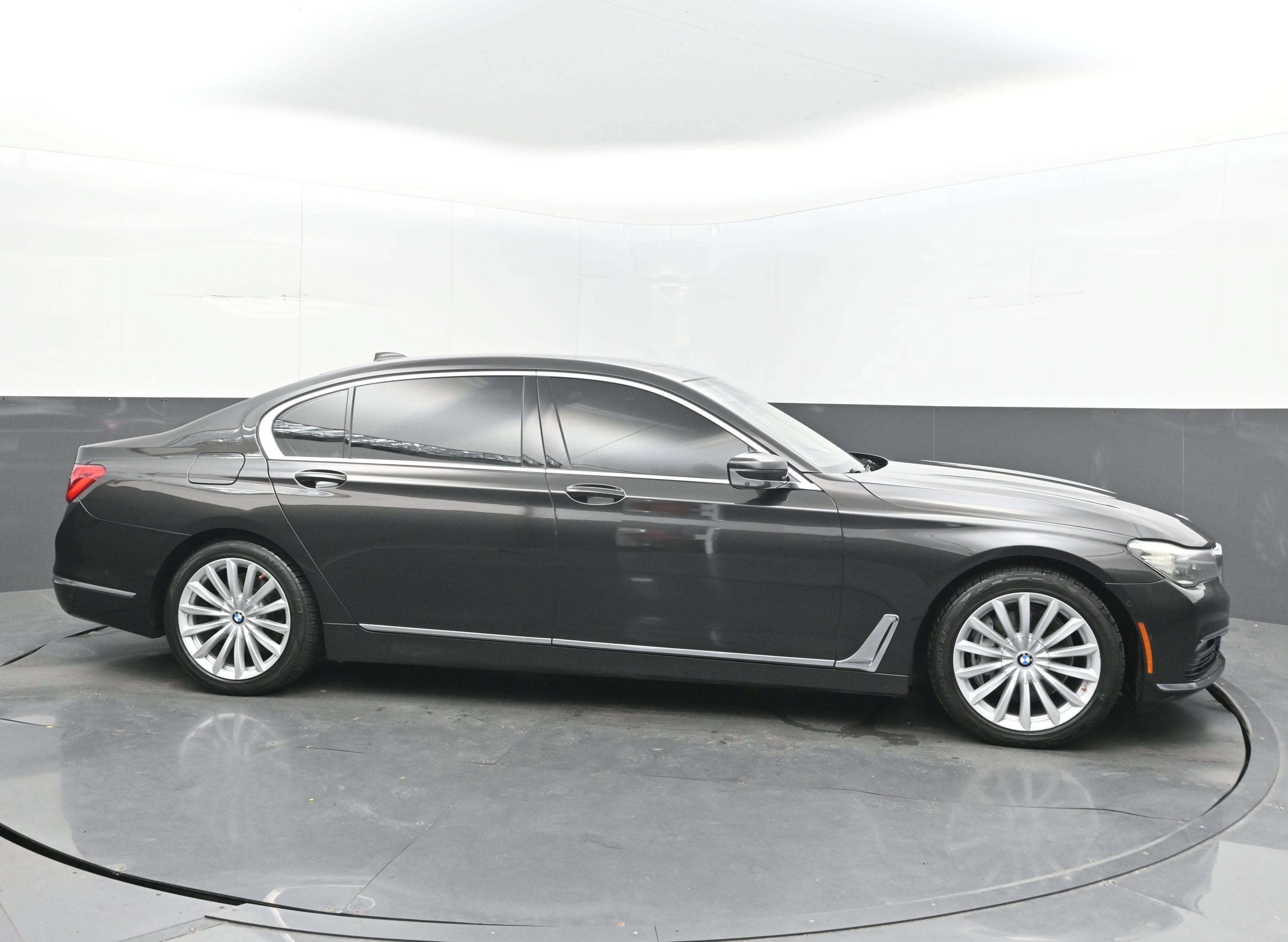 2017 BMW 7 Series 740i xDrive