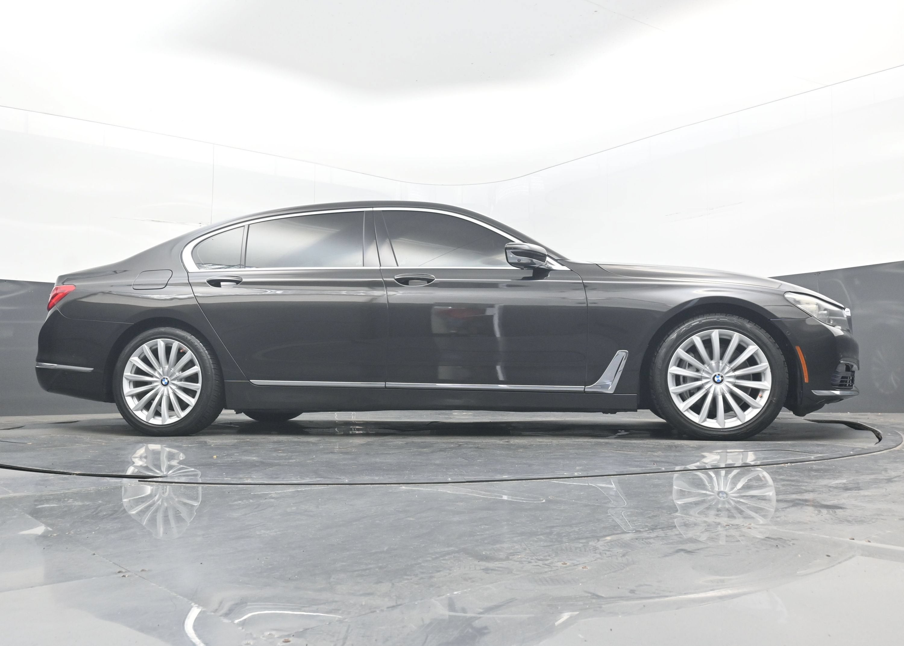 2017 BMW 7 Series 740i xDrive