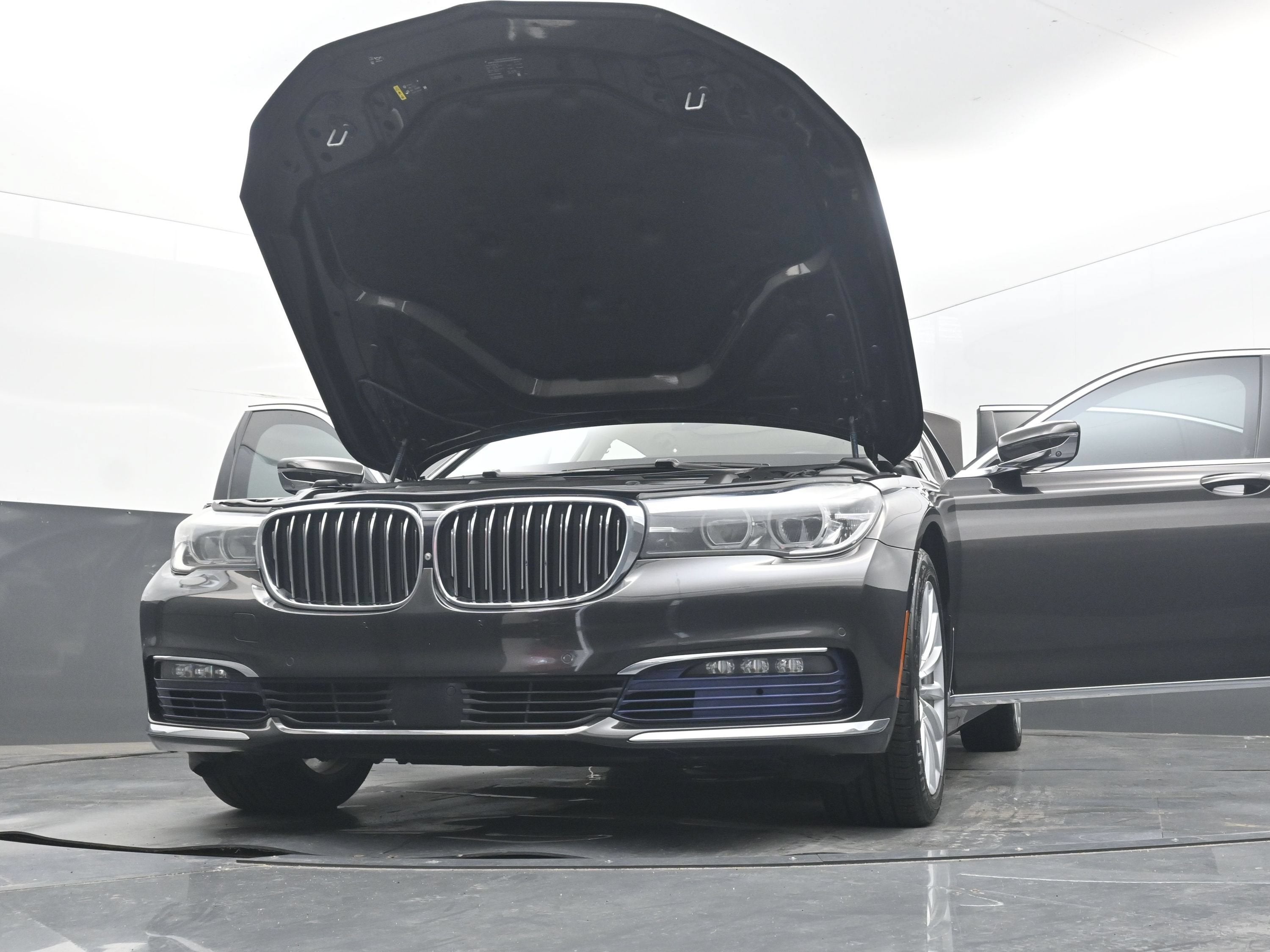 2017 BMW 7 Series 740i xDrive
