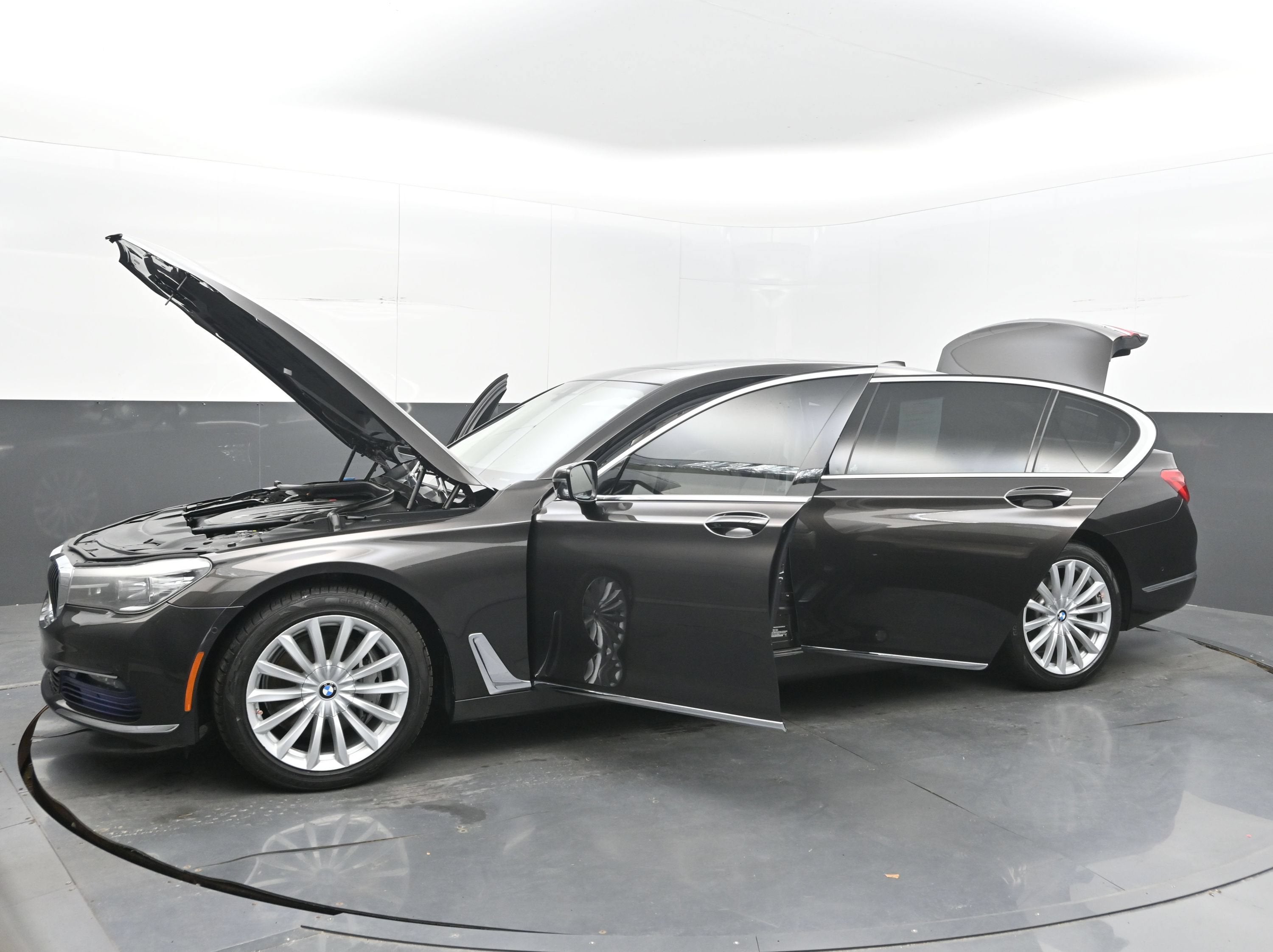2017 BMW 7 Series 740i xDrive