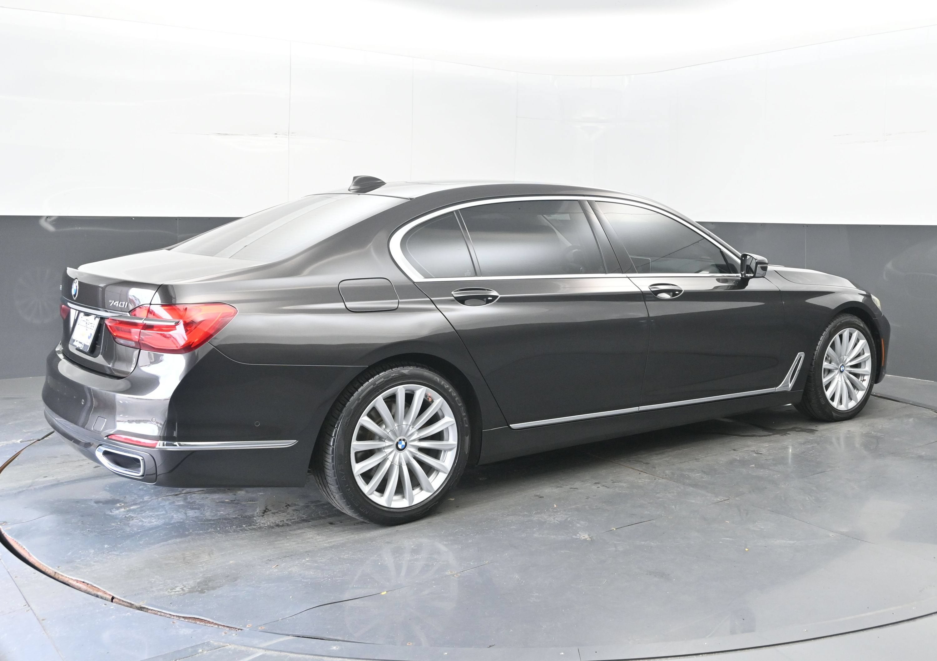 2017 BMW 7 Series 740i xDrive